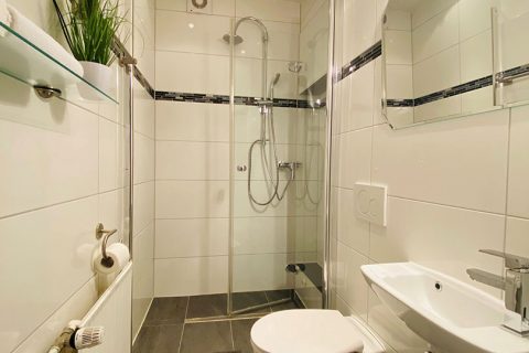 Monteurzimmer in Deutschland Zimmervermietung Bad Apt10