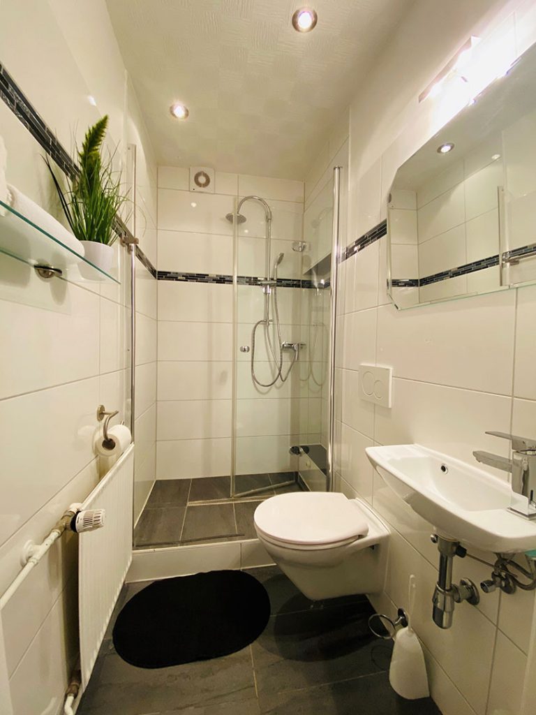 Monteurzimmer in Deutschland Zimmervermietung Bad Apt10