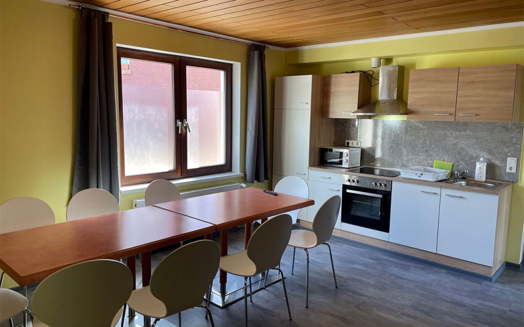 Monteurzimmer in Deutschland Zimmervermietung Wohnküche